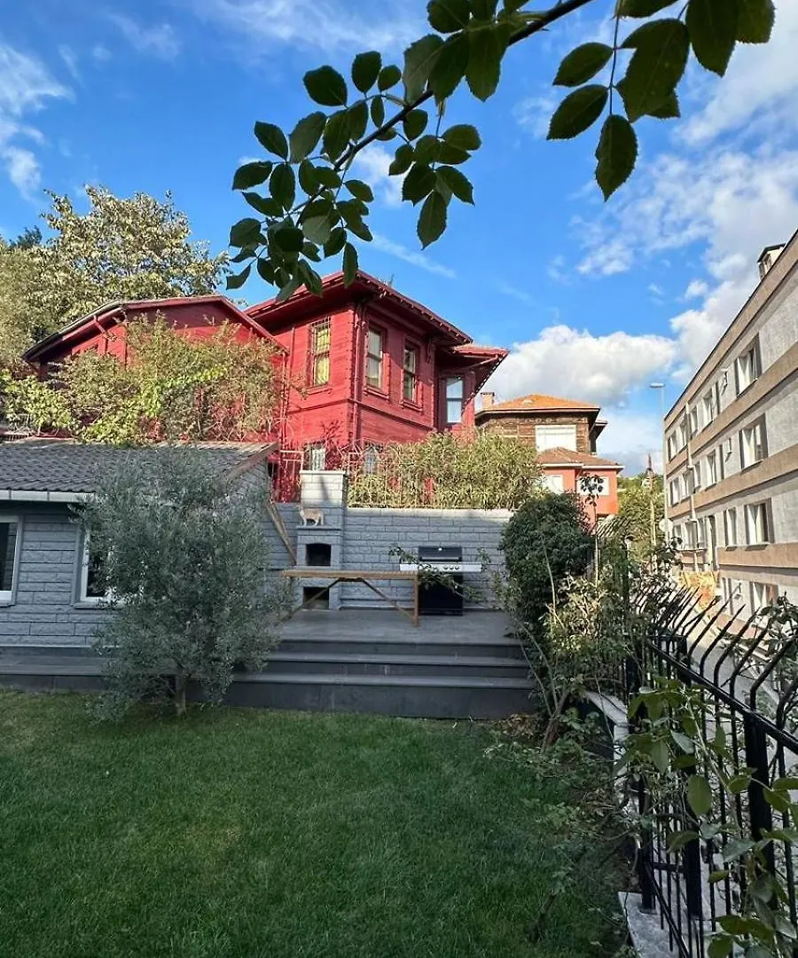 Breathtaking Bosphorus View Amidst Green Hills Estambul Apartamento